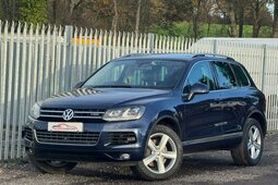 Volkswagen Touareg 3.0h TSI V6 Hybrid Tiptronic 4WD Euro 5 (s/s) 5dr 2011 Blu
