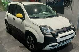 Fiat Panda 1.0 FireFly S&S Hybrid Pandina Sedan / Saloon 2025 White