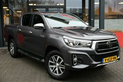 Toyota Hilux 2.4 D-4D DUBBEL CABINE LIMITED B/E TREKKER A/T 5 S Fuoristrada 2019 Grigio