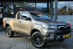 Toyota Hilux 2.4 D-4D X-TRA CAB INVINCIBLE A/T 4WD VAN MARGE ( Fuoristrada 2021 Verde
