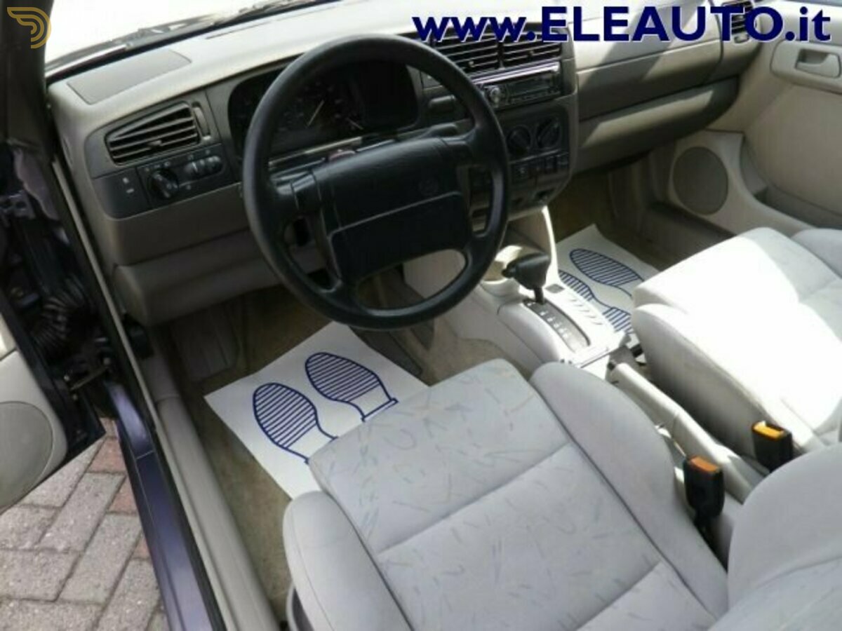 1994 Volkswagen Golf 2.0i Cambio 116CV Karmann ISCRITTA ASI, foto 7