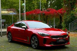 Kia Stinger 3.3 GT 4WD*HeadUp~H&K~Spur~ACC~TW~Brembo*... Sedan / Saloon 2017