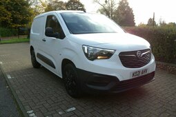 Vauxhall Combo 1.5 Turbo D 2300 Dynamic L1 H1 Euro 6 4dr 2021 Bianco