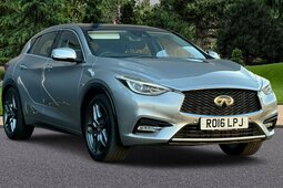 Infiniti Q30 2.2d Premium DCT Euro 6 (s/s) 5dr Berlina compatta 2016 Argento