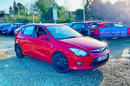 Hyundai i30 1.4 Comfort Hatchback 5dr Petrol Manual Euro 5 (10 Berlina compatta 2010 Rosso