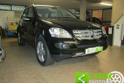 Mercedes-Benz ML 320 CDI 3.0 sport 224cv 4matic G-tronic FARI LED SUV 2007 Black