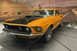 Ford Mustang Mach One Hatchback 1969 Orange