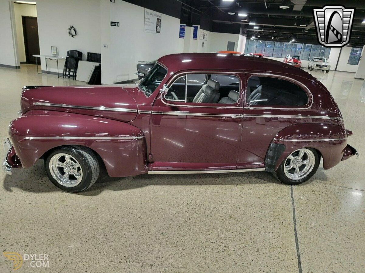 1946 Ford Deluxe, foto 2