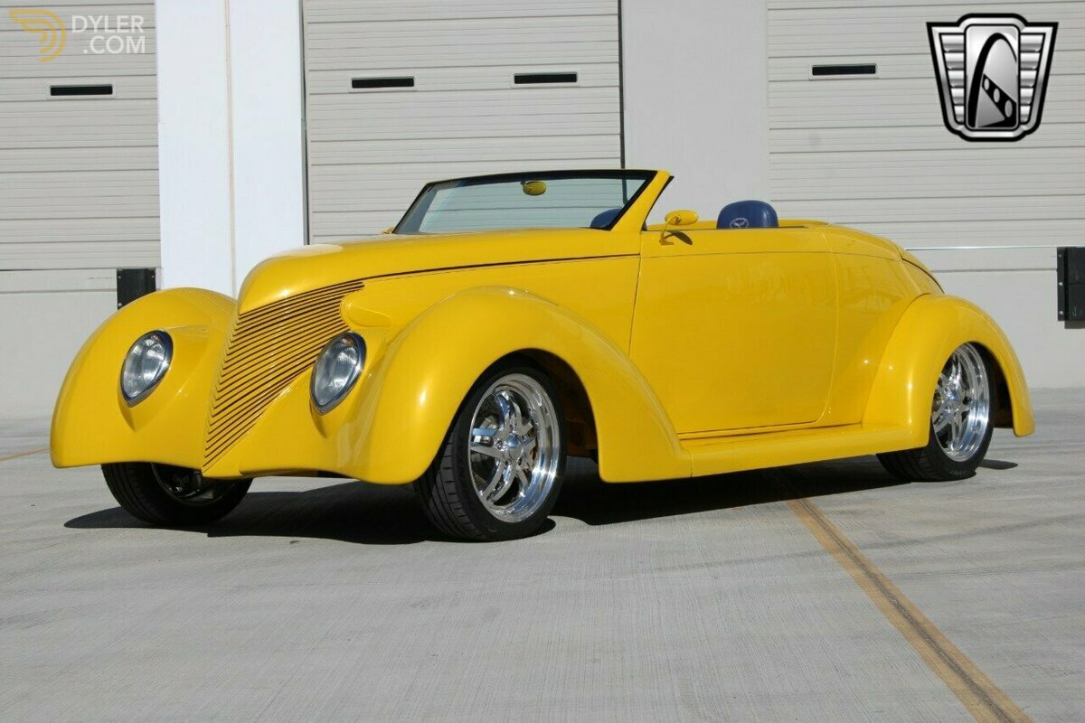 1939 Ford Convertible Coupe, foto 1
