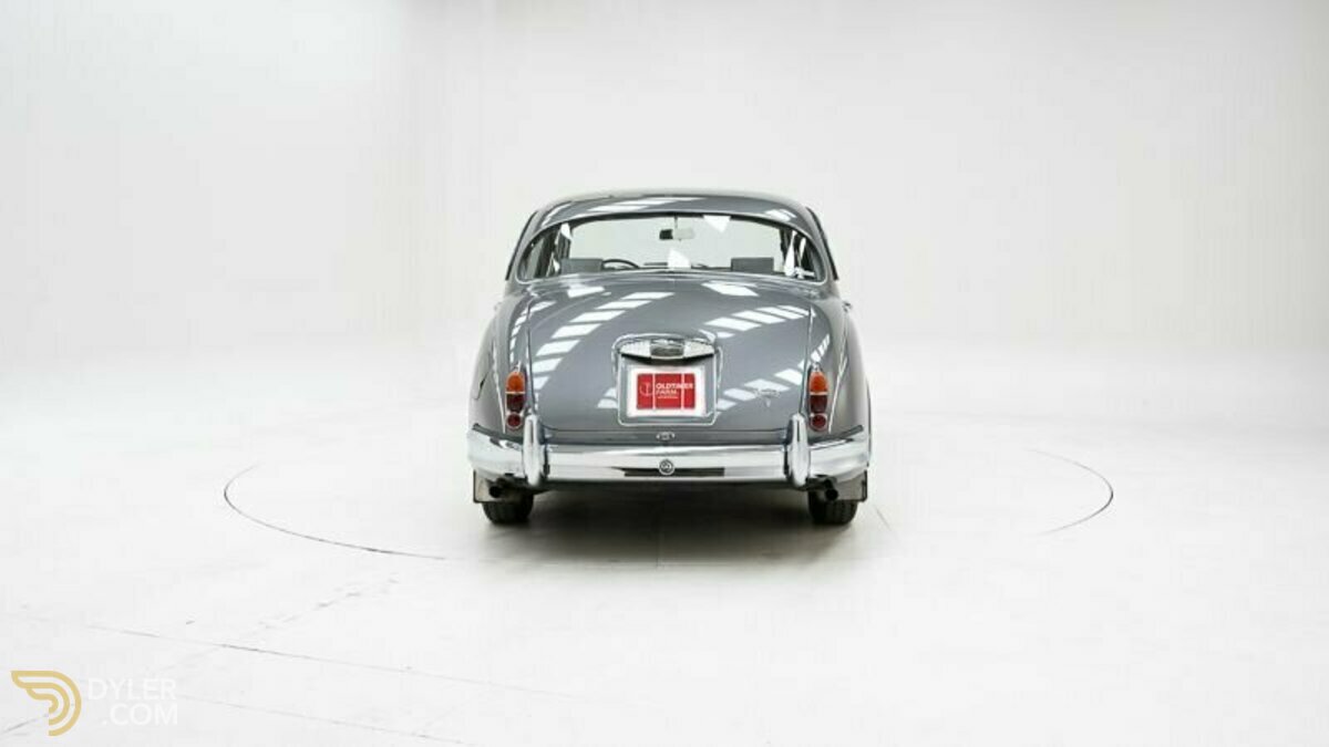 1965 Daimler V8-250, foto 7