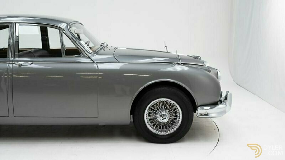 1965 Daimler V8-250, foto 11