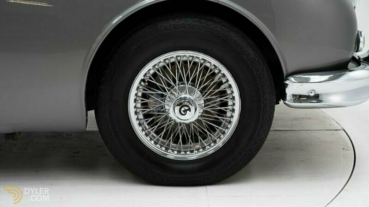 1965 Daimler V8-250, foto 12