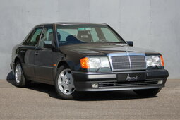 Mercedes-Benz 500E W124 Limousine 1992 Blau