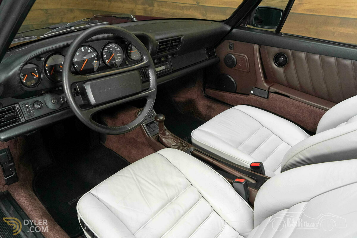 1990 Porsche 911 Porsche 911 Carrera 4 Cabriolet, foto 2