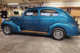 Ford Street Rod Sedan / Saloon 1939 Blue
