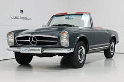 Mercedes-Benz 230 SL W113 Pagoda RHD 4 speed manual. Fully restored Cabriolet / Roadster 1964 Grey