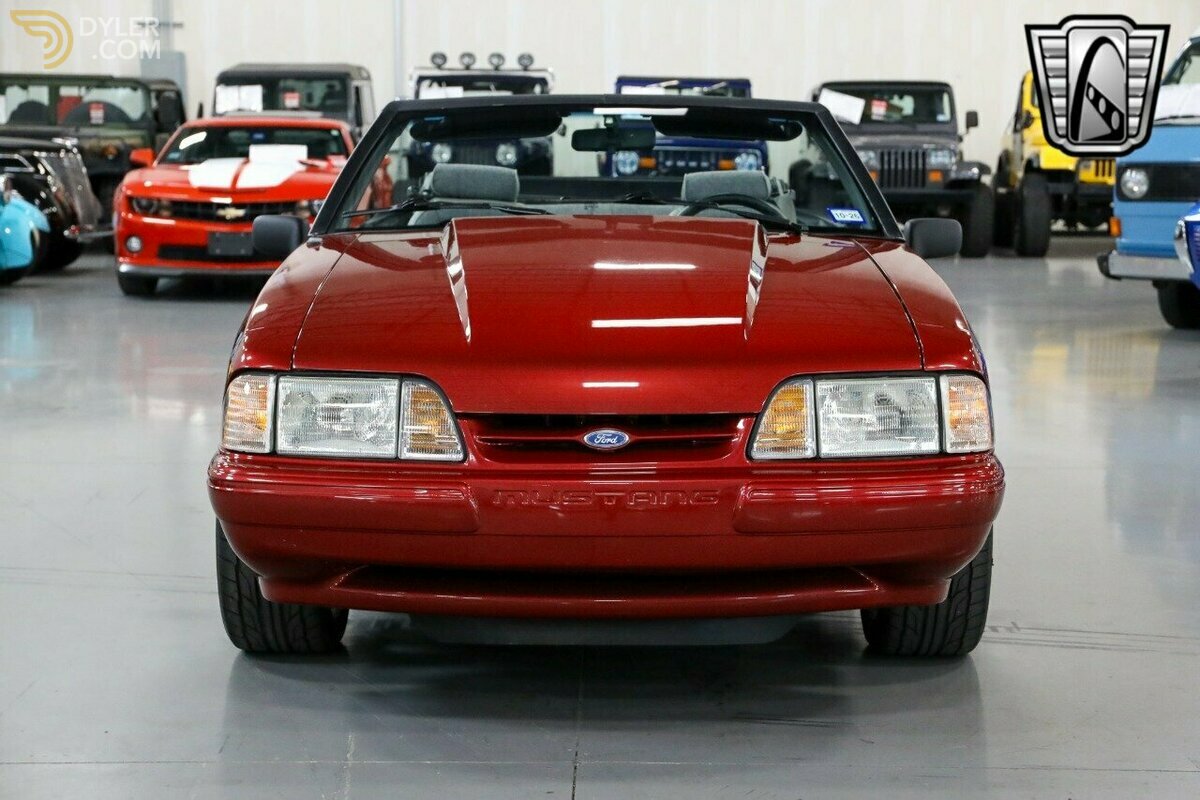 1992 Ford Mustang, foto 2