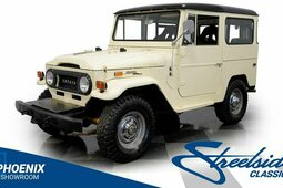 Toyota Land Cruiser SUV 1970 White