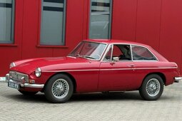 MG MGB MGB GT 1800 Coupe 1968 Rot