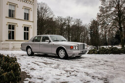Bentley Brooklands 6.75 V8 Limousine 1996 Silberfarben