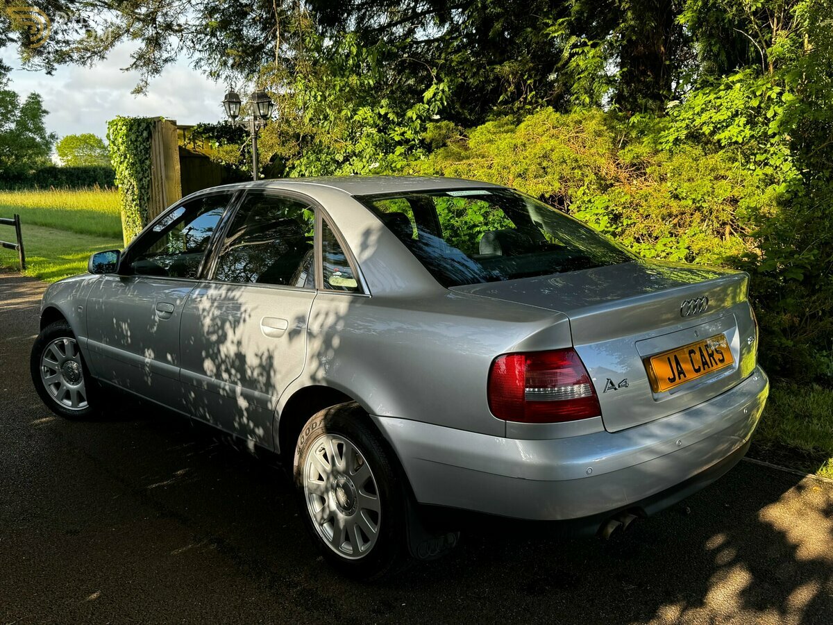 2000 Audi A4 2.4 SE AUTO LOW MILEAGE ONE OWNER, foto 4