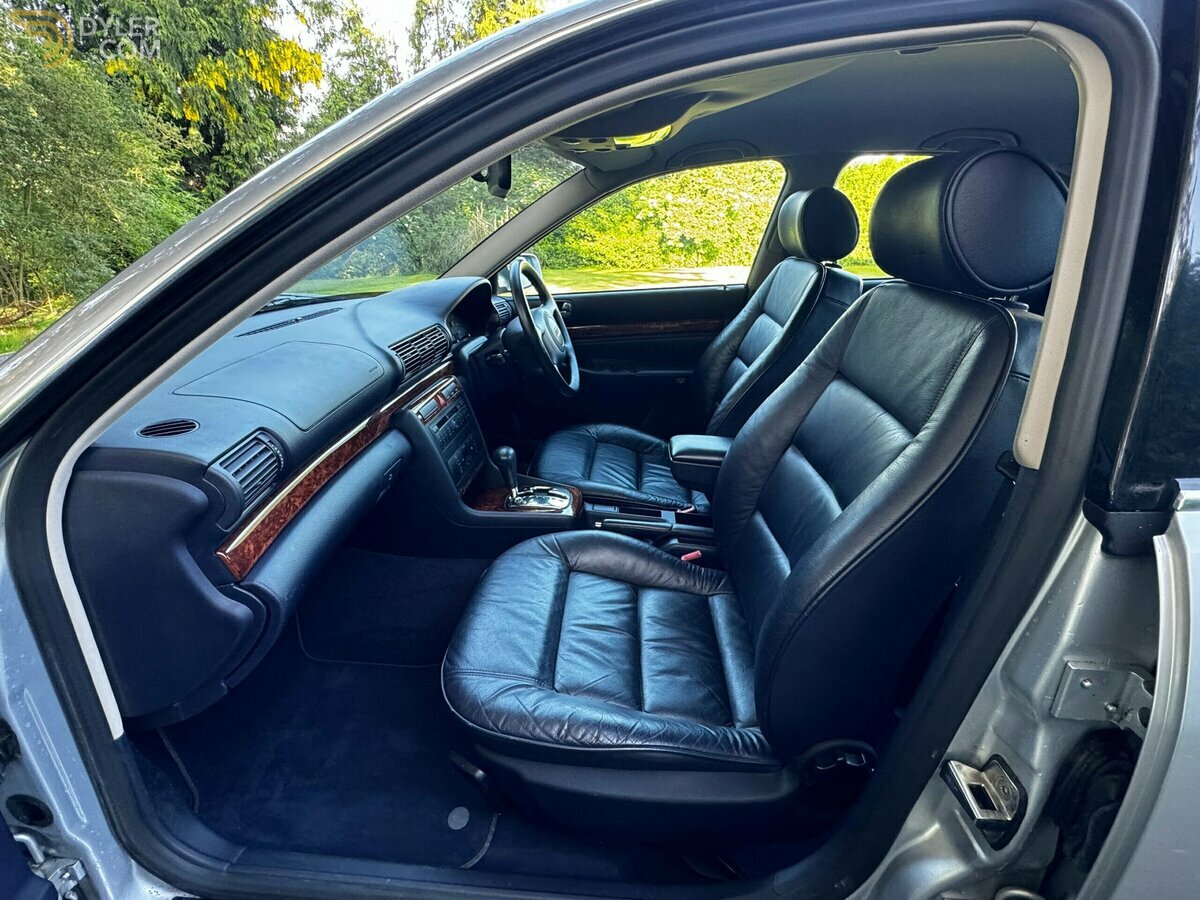 2000 Audi A4 2.4 SE AUTO LOW MILEAGE ONE OWNER, foto 12