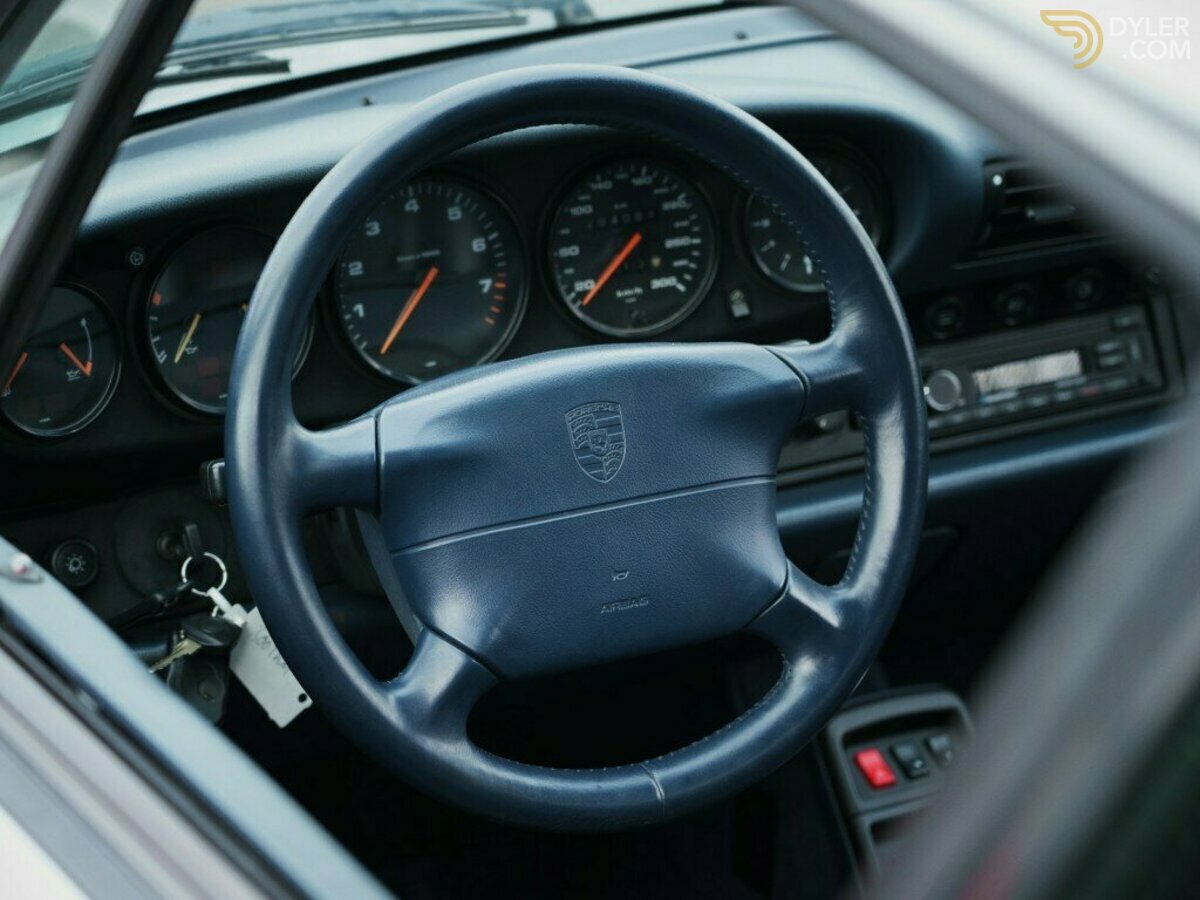 1995 Porsche 911 Carrera 4 with sunroof, foto 4