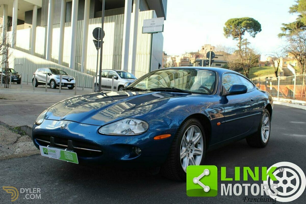 1997 Jaguar XK8 4.0 CoupÃÂ©, Crs, Kilometri originali, foto 1