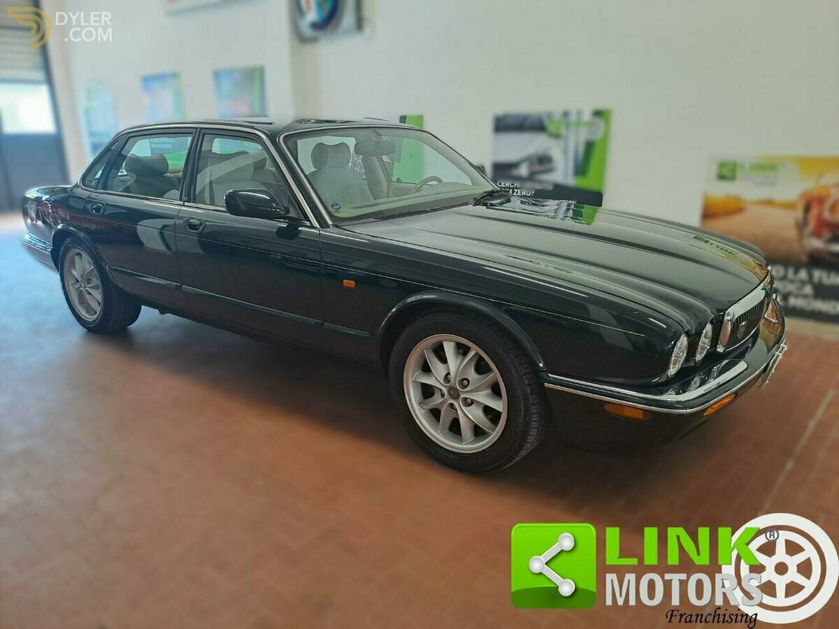 1998 Jaguar XJ 3.2 cat Executive, foto 1