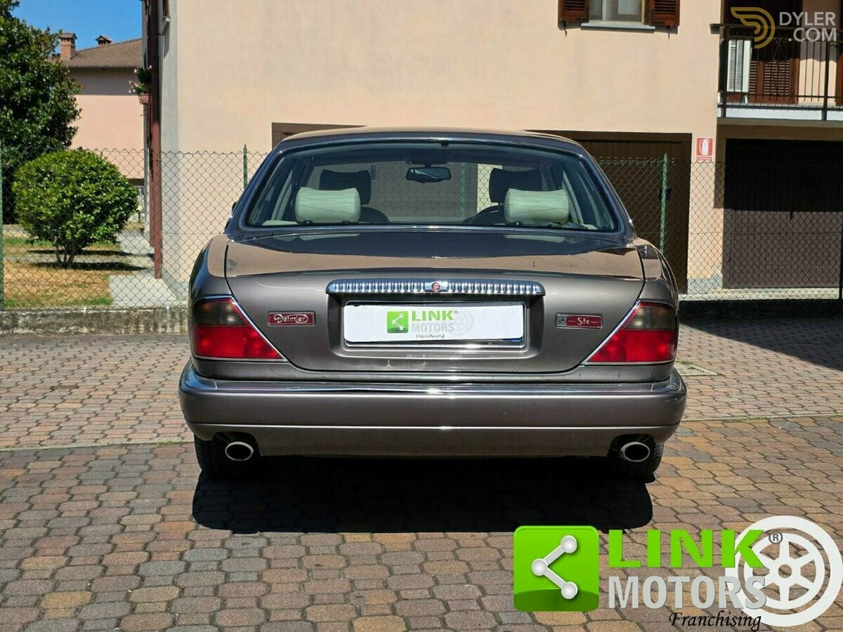 1995 Daimler Six LWB 4.0L GUIDA A DESTRA, foto 2