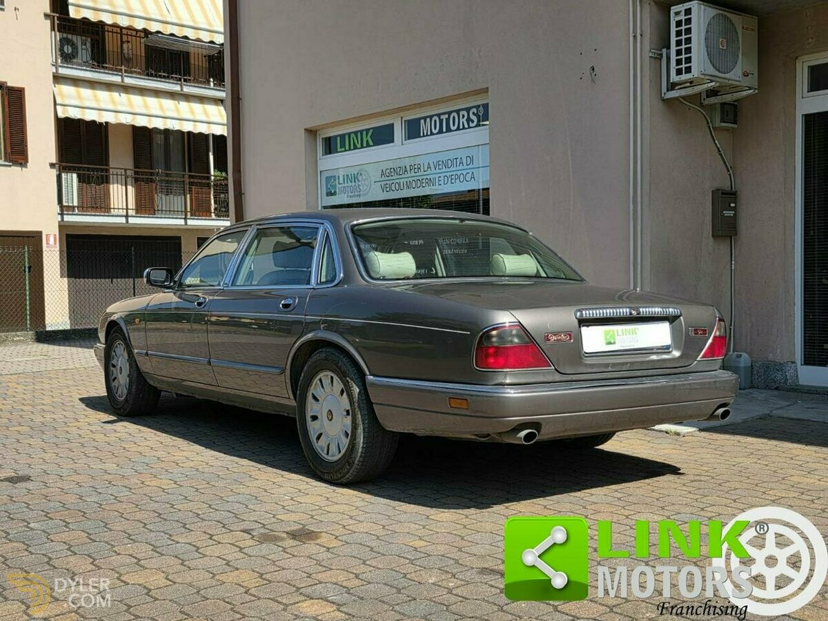 1995 Daimler Six LWB 4.0L GUIDA A DESTRA, foto 3