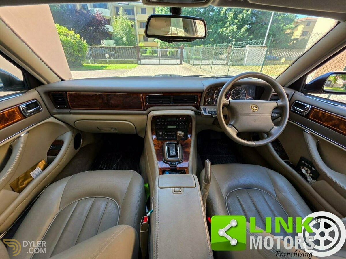 1995 Daimler Six LWB 4.0L GUIDA A DESTRA, foto 5