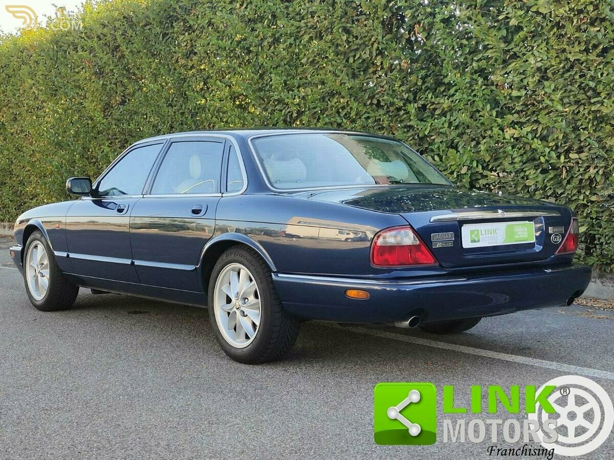 1998 Jaguar XJ8 4.0 V8 32V 284 CV Automatic Executive, foto 3