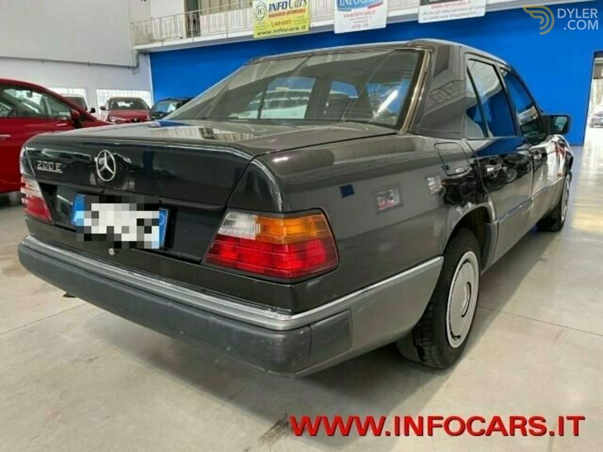 1990 Mercedes-Benz 200 E cat W 124 FASCIONATA DA COLLEZIONE, foto 2