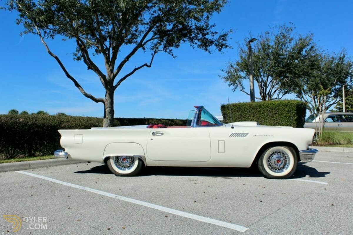 1957 Ford Thunderbird, foto 2