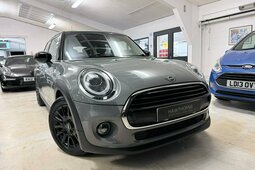 MINI Hatch 1.5 Cooper Classic Hatchback 5dr Petrol Manual Eur Hatchback 2019