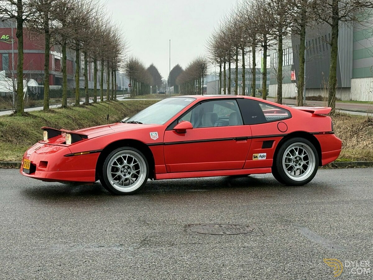 1987 Pontiac Fiero GT V6 Fastback, foto 12
