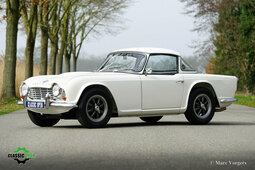 Triumph TR4 Surrey Top Cabriolet / Roadster 1963 Bianco