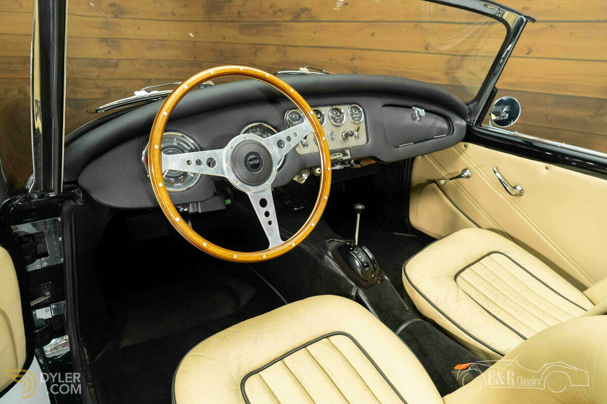 1961 Daimler SP250 Daimler SP250 Dart LHD, foto 2