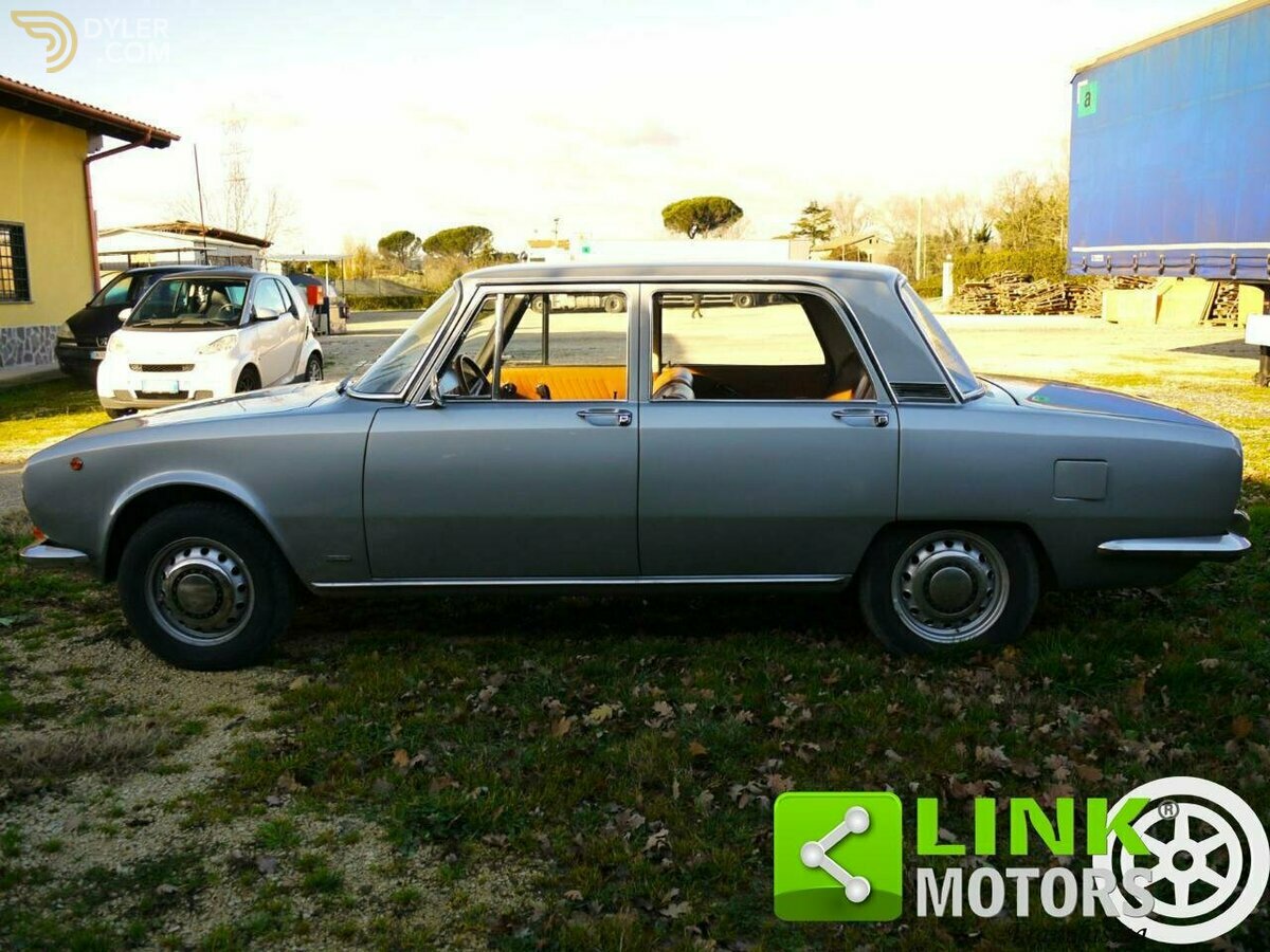 1972 Alfa Romeo 1750 Berlina, Pelle, restauro conservativo, foto 2