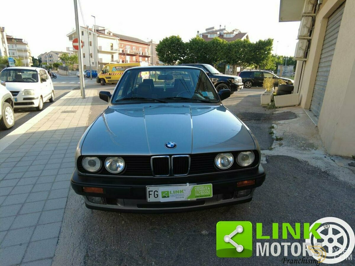 1989 BMW 318 i 4 porte, foto 3