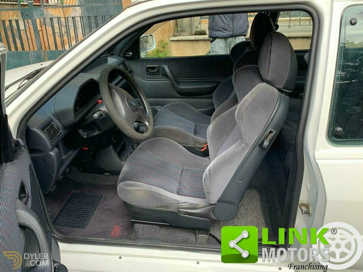 1993 Ford Fiesta 1.8i 16V cat 3 porte XR2, foto 2