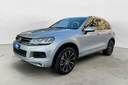 Volkswagen Touareg 3.0 TDI tiptronic BlueMotion Technology GANCIO TRA SUV 2010 Argento
