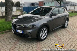 Alfa Romeo Tonale 1.5 130 CV MHEV TCT7 Sprint SUV 2023 Grey
