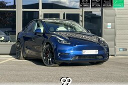 Tesla Model Y AWD  Performance Bleu outremer Intérieur Blanc LOA 2023