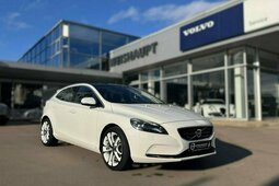 Volvo V40 D3*Summum*Navi*Leder*AHK*BLIS*Pano*Xenon*RFK... Estate Car 2012