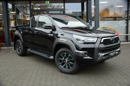 Toyota Hilux 2.8 D-4D X-TRA CAB INVINCIBLE A/T  VAN Minivan / MPV 2024 Black
