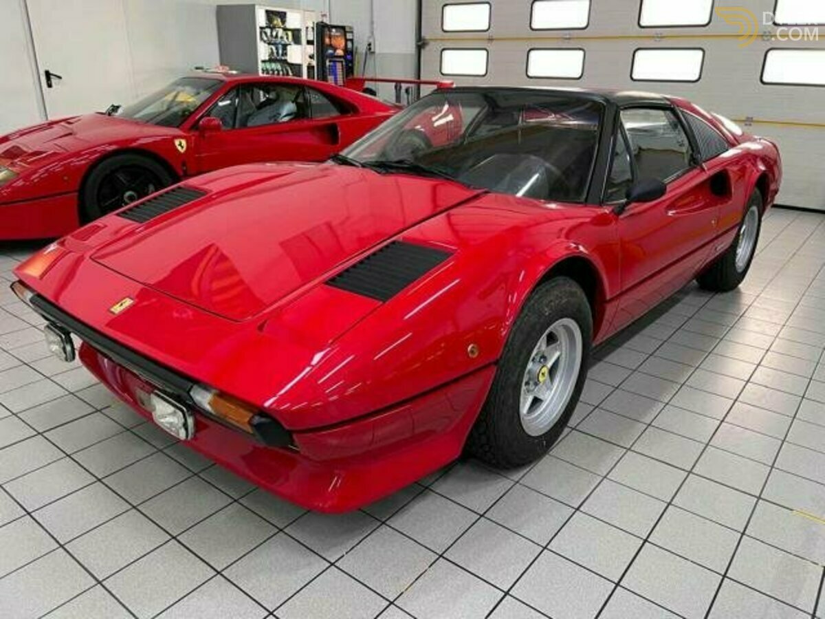 1981 Ferrari 208 GTS, foto 1