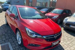 Opel Astra 1.6 CDTi 110CV Start&Stop 5 porte Innovation Sedan / Saloon 2016 Red