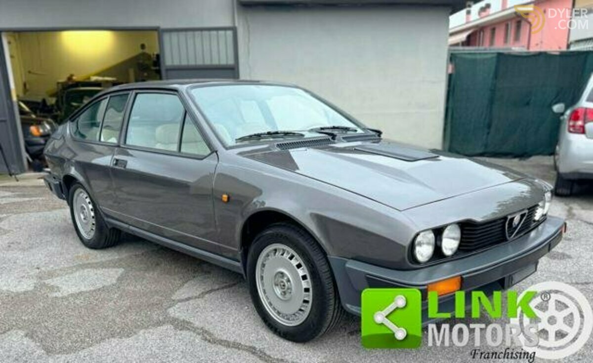 1981 Alfa Romeo GTV 6 2.5i-TARGA ORO-, foto 3